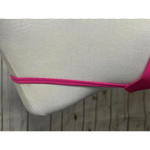 Victoria's Secret Very Sexy bright pink balconet bra Size 32D - Picture 3 of 9
